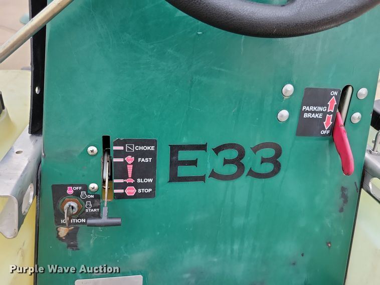 image for item LC9321 Turfco T3000i  applicator