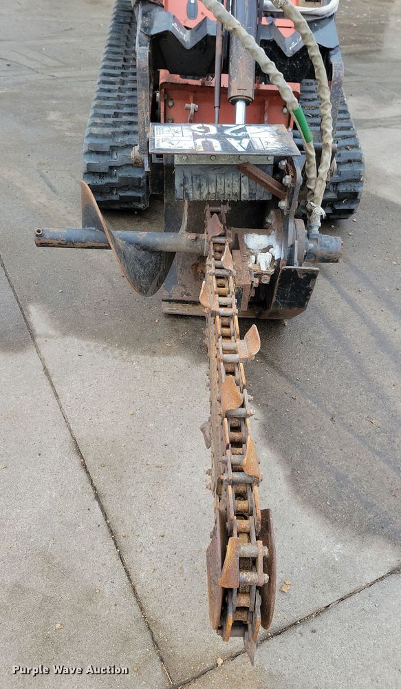 image for item LC9322 2003 Vermeer TR23  compact utility loader trencher