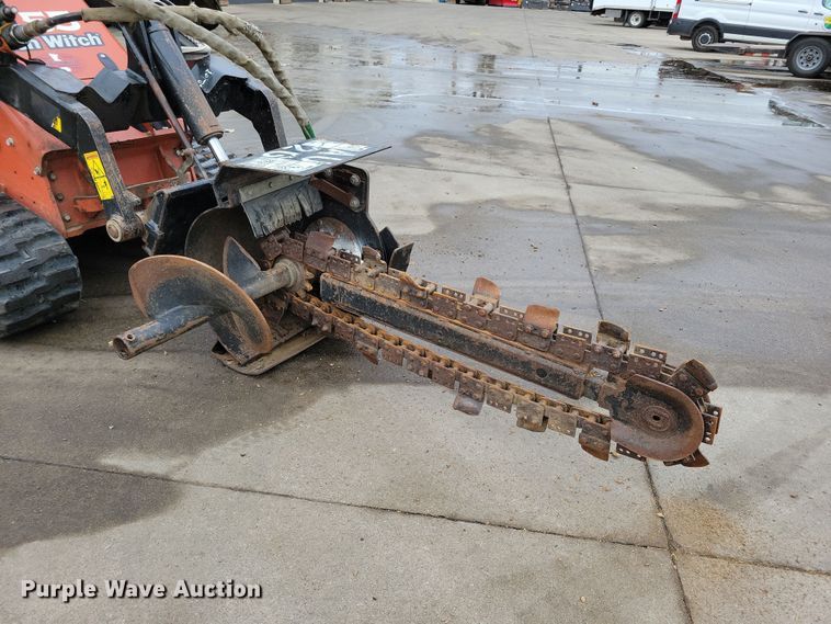 image for item LC9322 2003 Vermeer TR23  compact utility loader trencher