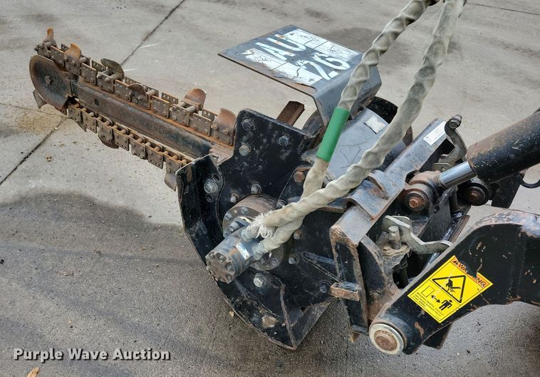 image for item LC9322 2003 Vermeer TR23  compact utility loader trencher