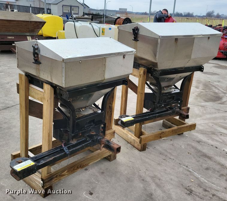 image for item LC9323 (2) Hiniker spreaders