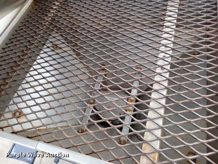 image for item LC9323 (2) Hiniker spreaders