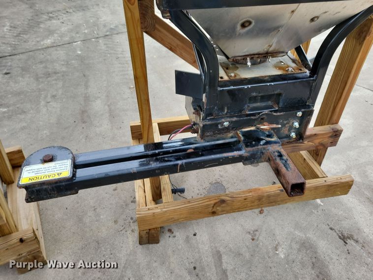 image for item LC9323 (2) Hiniker spreaders