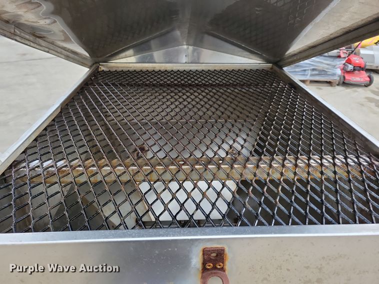 image for item LC9323 (2) Hiniker spreaders