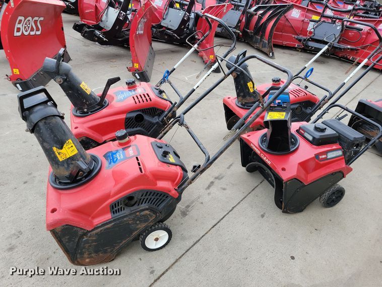 image for item LC9325 (5) snow blowers
