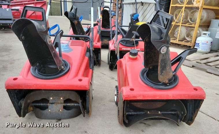 image for item LC9325 (5) snow blowers