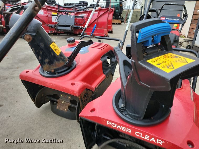 image for item LC9325 (5) snow blowers