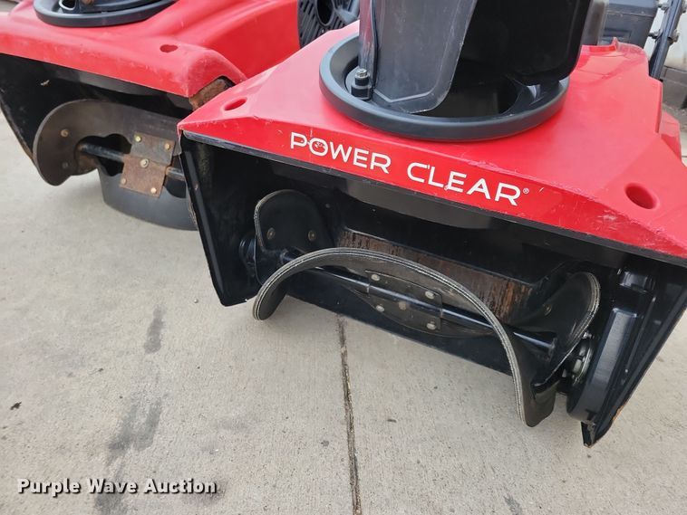 image for item LC9325 (5) snow blowers