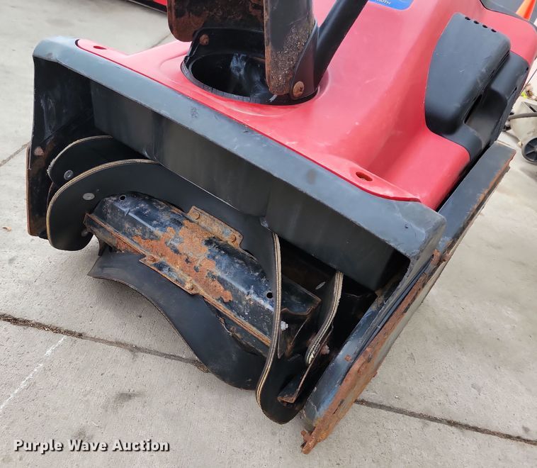 image for item LC9325 (5) snow blowers