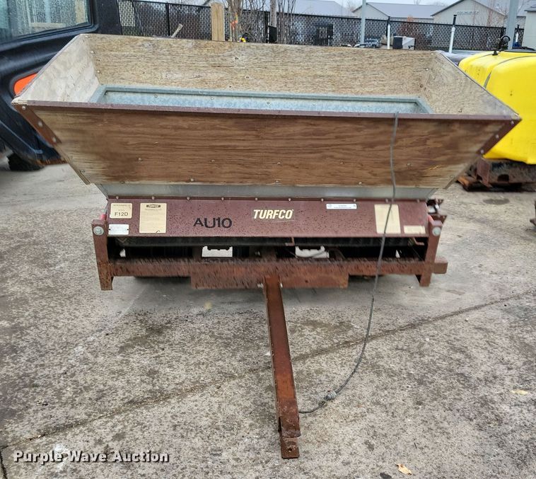 image for item LC9330 Turfco Mete-R-Matic III F12D  top dresser spreader