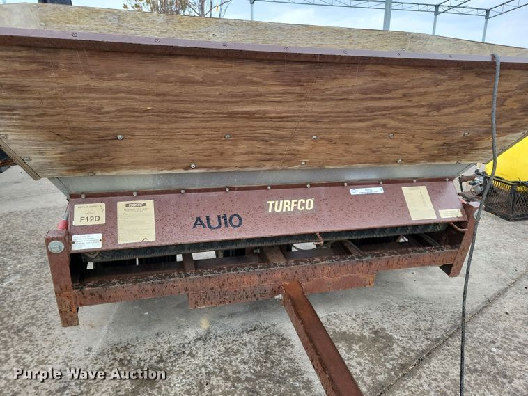 image for item LC9330 Turfco Mete-R-Matic III F12D  top dresser spreader