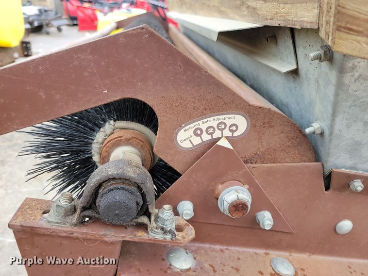image for item LC9330 Turfco Mete-R-Matic III F12D  top dresser spreader