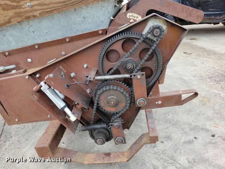 image for item LC9330 Turfco Mete-R-Matic III F12D  top dresser spreader