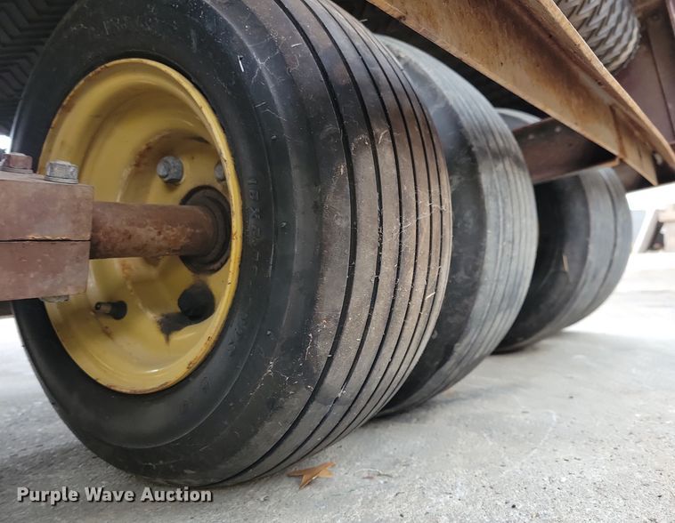 image for item LC9330 Turfco Mete-R-Matic III F12D  top dresser spreader