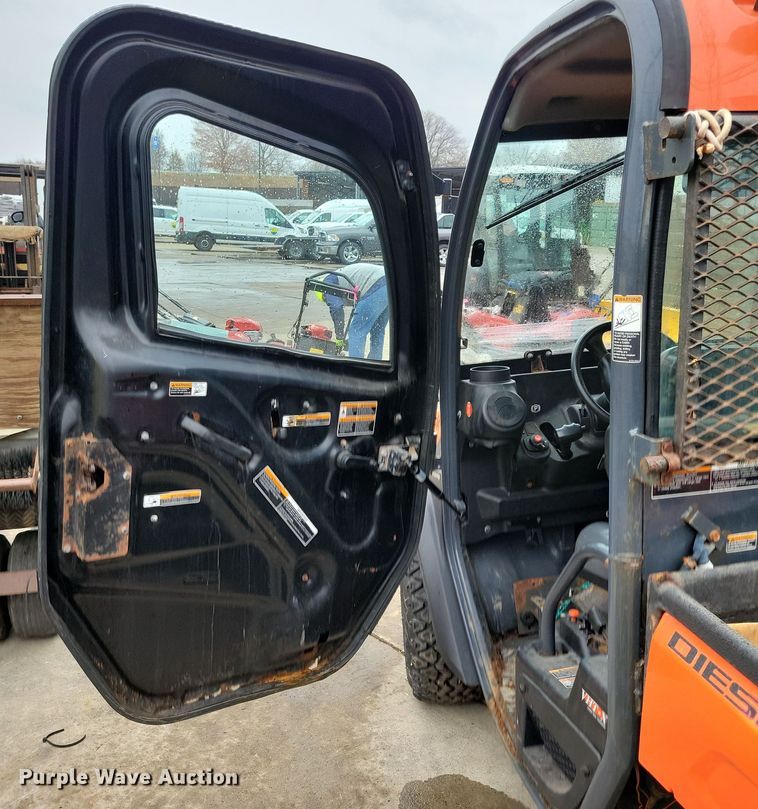 image for item LC9332 2013 Kubota RTVX1100C  utility vehicle