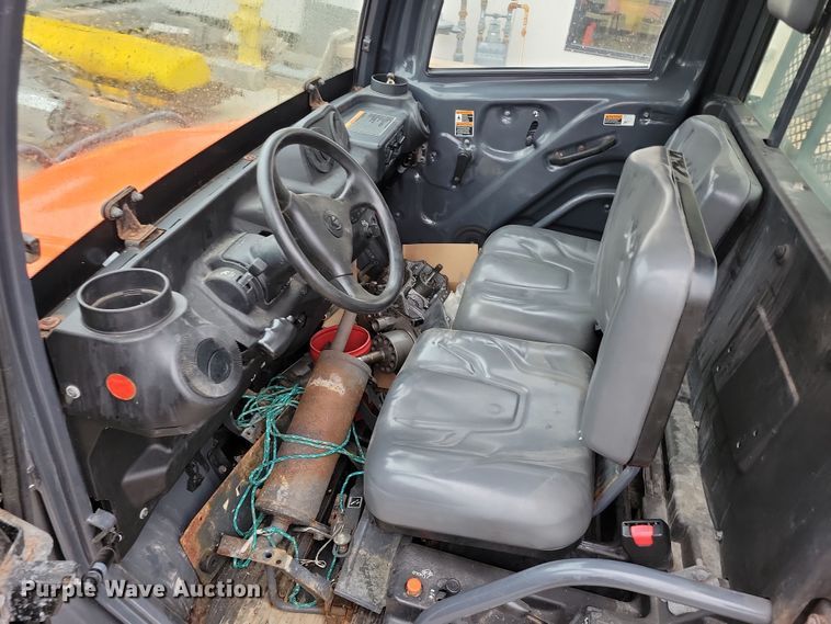 image for item LC9332 2013 Kubota RTVX1100C  utility vehicle