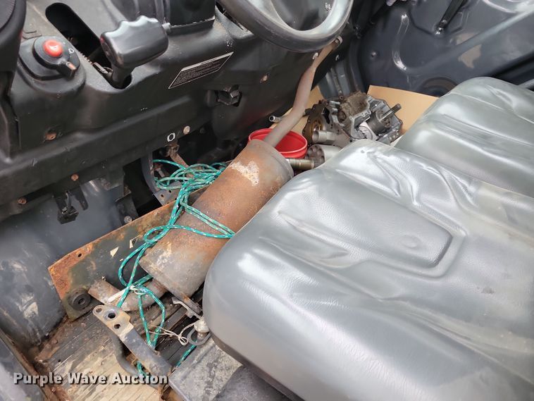 image for item LC9332 2013 Kubota RTVX1100C  utility vehicle