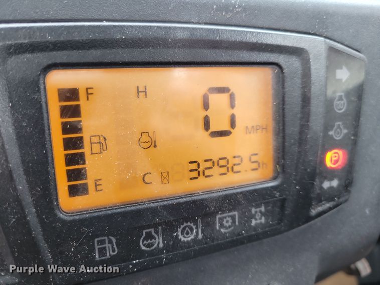 image for item LC9332 2013 Kubota RTVX1100C  utility vehicle