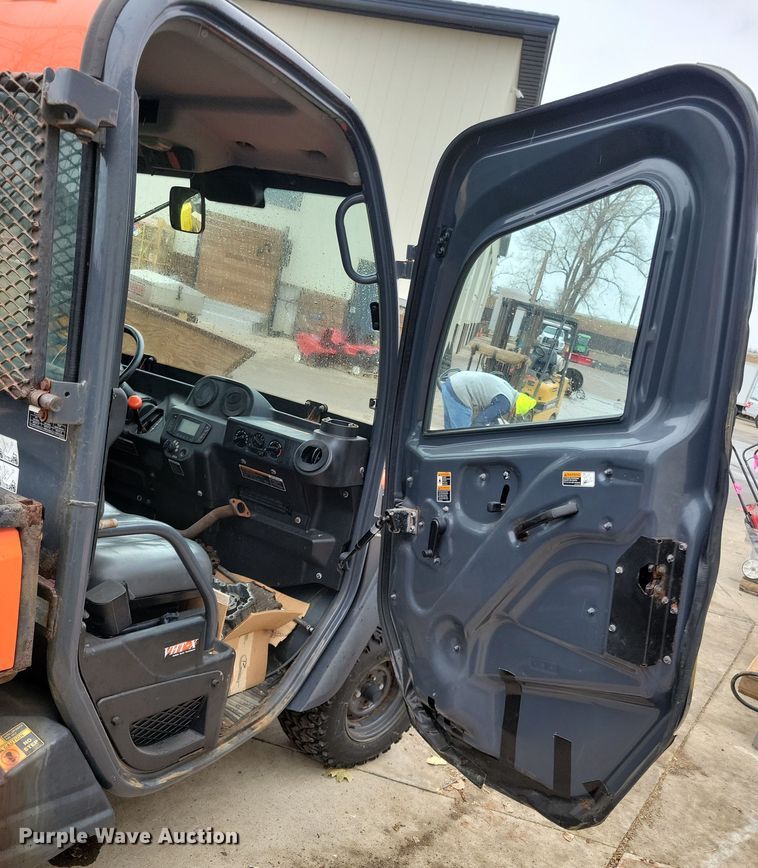 image for item LC9332 2013 Kubota RTVX1100C  utility vehicle