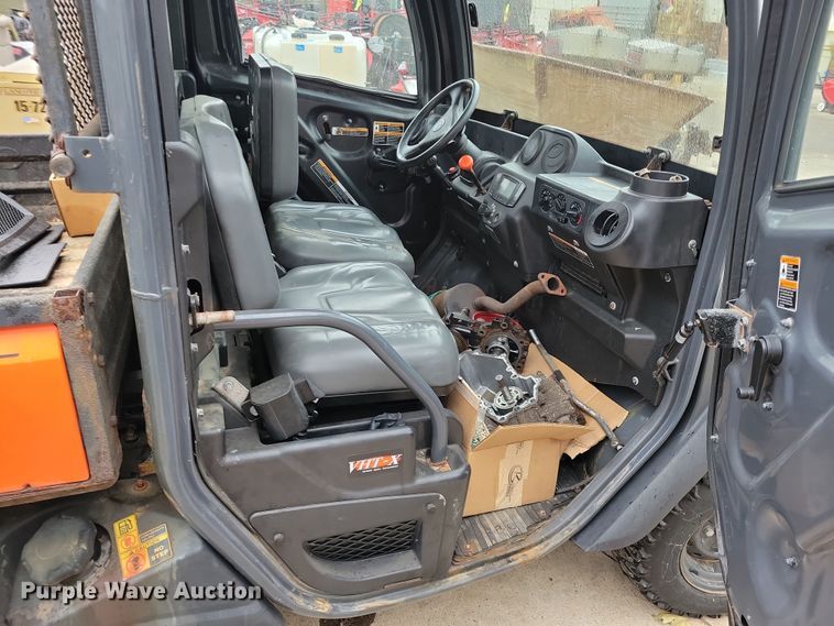 image for item LC9332 2013 Kubota RTVX1100C  utility vehicle