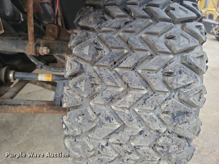 image for item LC9332 2013 Kubota RTVX1100C  utility vehicle