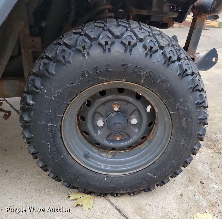 image for item LC9332 2013 Kubota RTVX1100C  utility vehicle