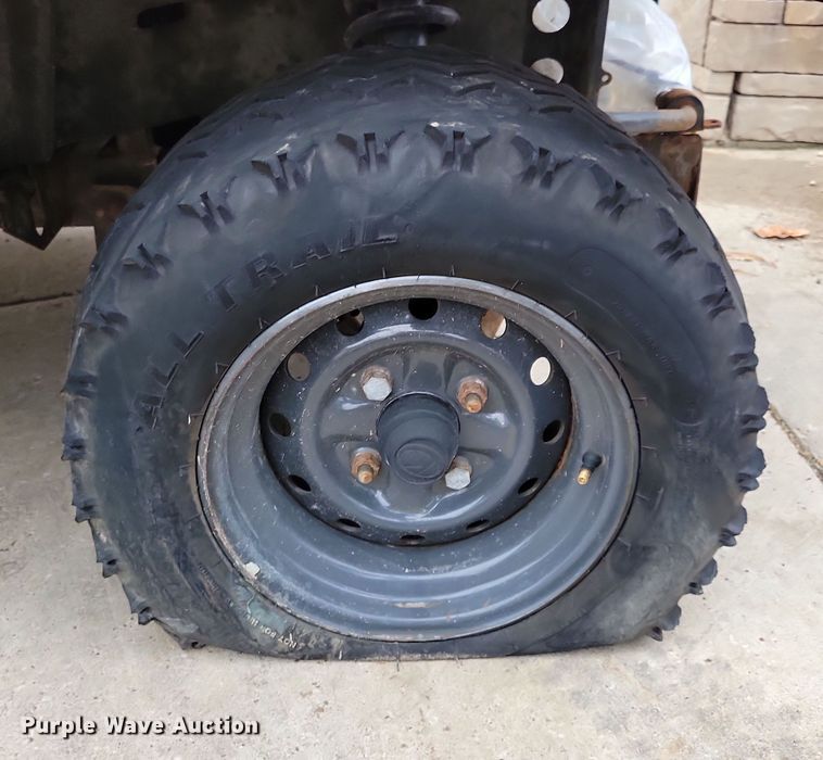 image for item LC9332 2013 Kubota RTVX1100C  utility vehicle