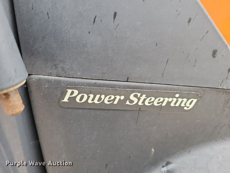 image for item LC9332 2013 Kubota RTVX1100C  utility vehicle