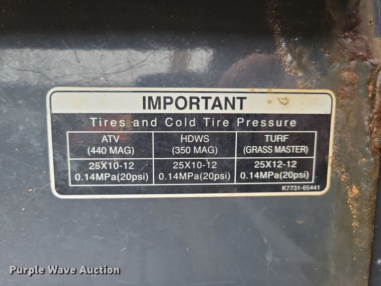 image for item LC9332 2013 Kubota RTVX1100C  utility vehicle