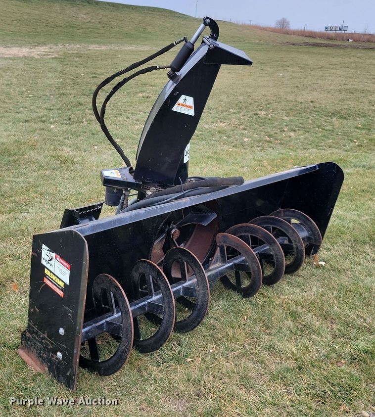 image for item LC9335 Erskine 2410XL  snow blower