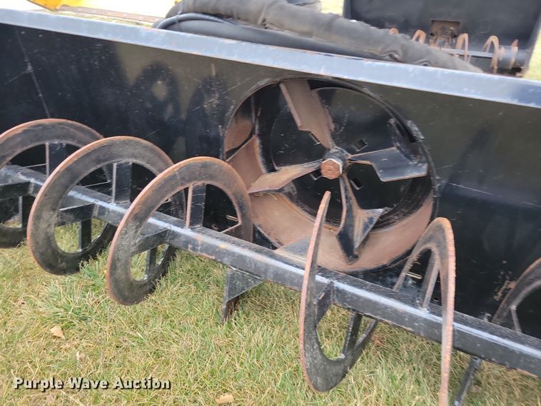 image for item LC9335 Erskine 2410XL  snow blower