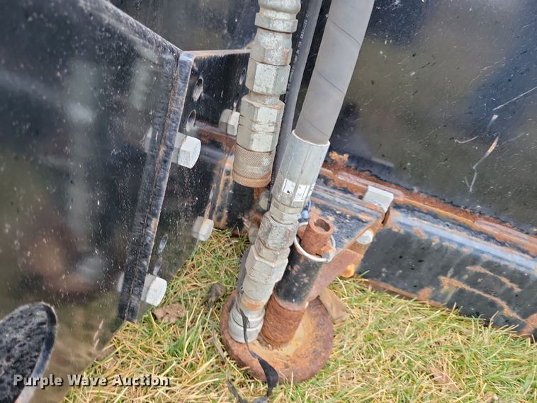 image for item LC9335 Erskine 2410XL  snow blower