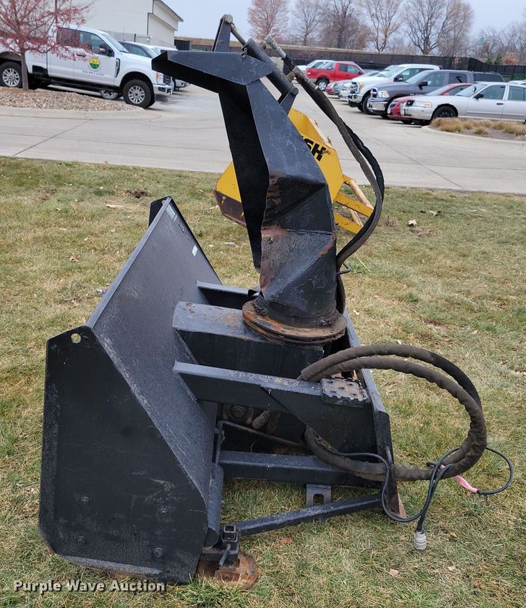 image for item LC9336 Caterpillar SR18  snow blower