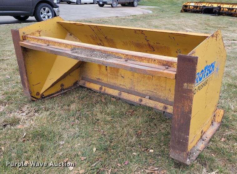 image for item LC9338 Pro-Tech  72" W skid steer snow pusher