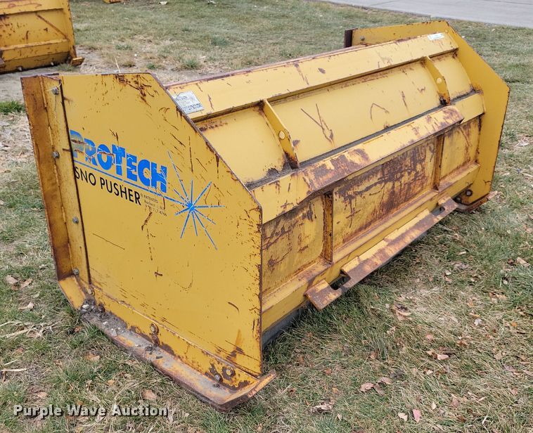image for item LC9338 Pro-Tech  72" W skid steer snow pusher