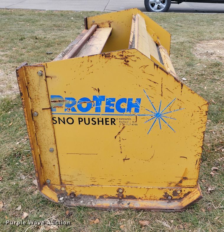 image for item LC9338 Pro-Tech  72" W skid steer snow pusher