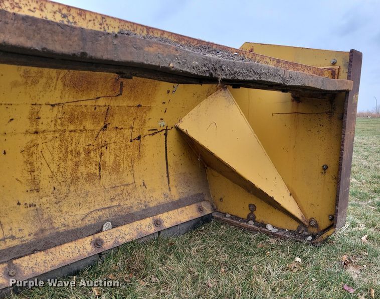 image for item LC9338 Pro-Tech  72" W skid steer snow pusher