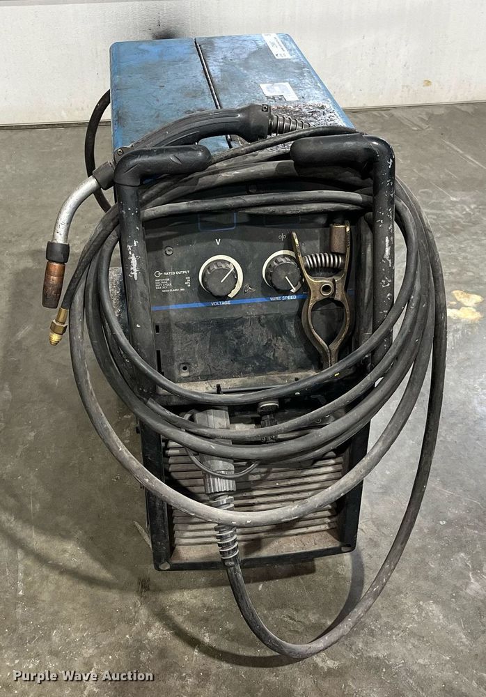 image for item LD9867 Miller Millermatic 252  welder