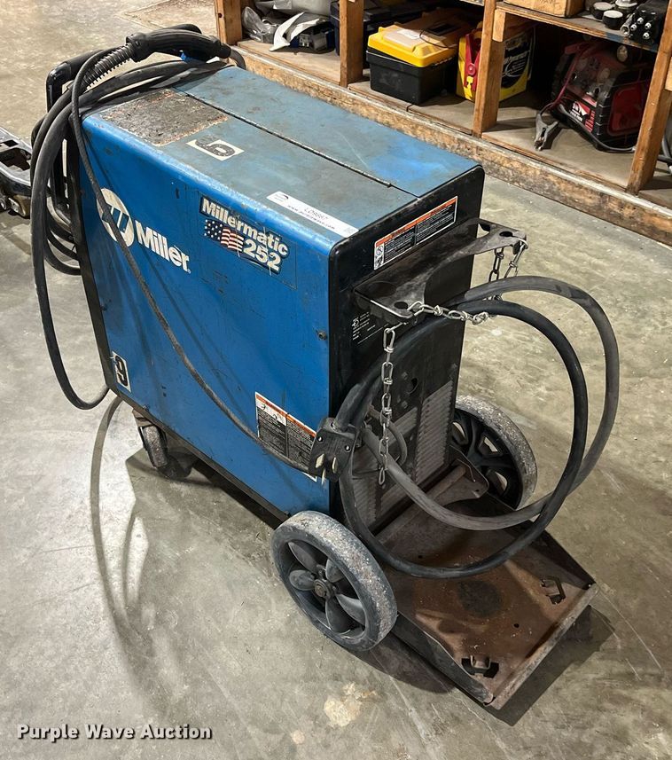 image for item LD9867 Miller Millermatic 252  welder