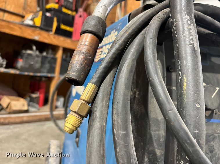 image for item LD9867 Miller Millermatic 252  welder