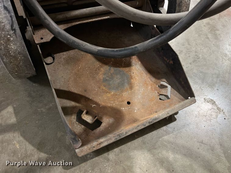 image for item LD9867 Miller Millermatic 252  welder