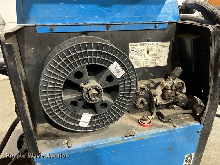 image for item LD9867 Miller Millermatic 252  welder