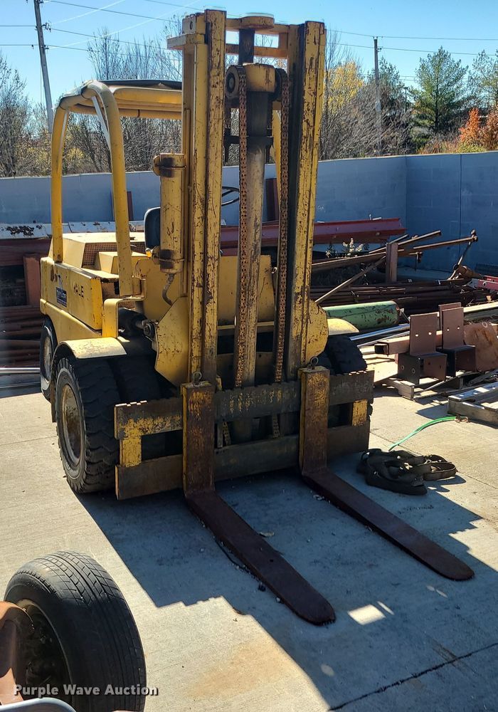 image for item LJ9358 Yale  forklift