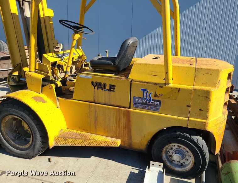 image for item LJ9358 Yale  forklift