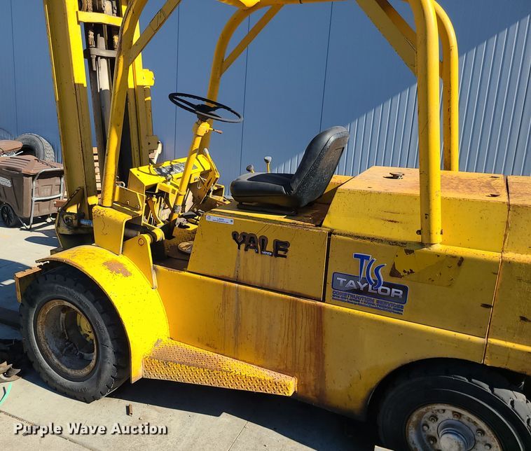 image for item LJ9358 Yale  forklift