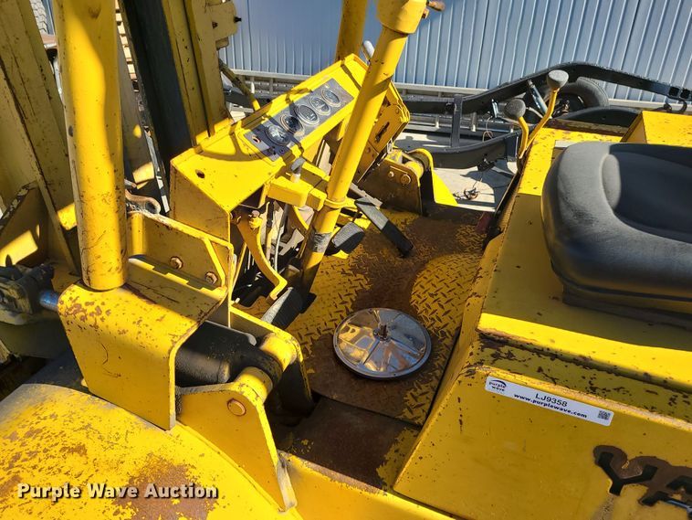 image for item LJ9358 Yale  forklift