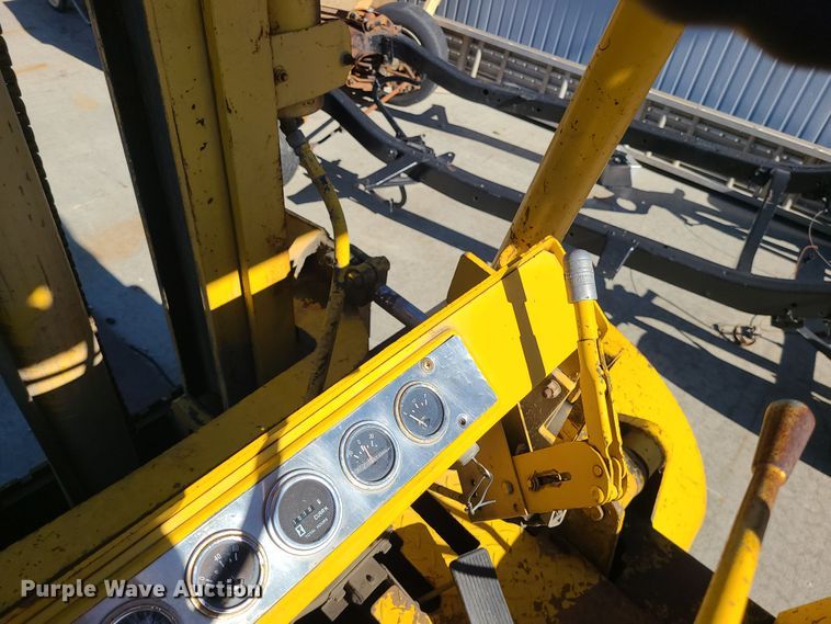 image for item LJ9358 Yale  forklift