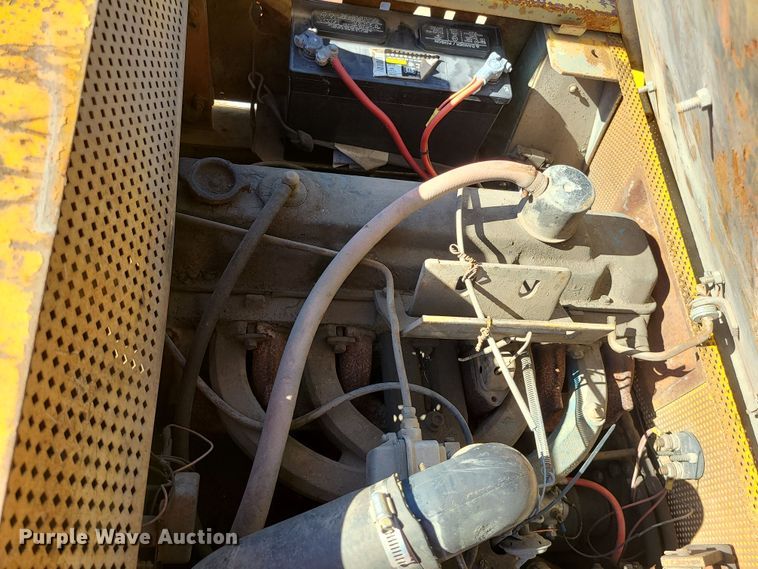 image for item LJ9358 Yale  forklift