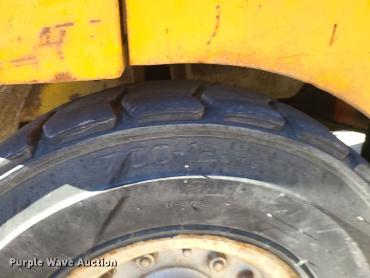 image for item LJ9358 Yale  forklift