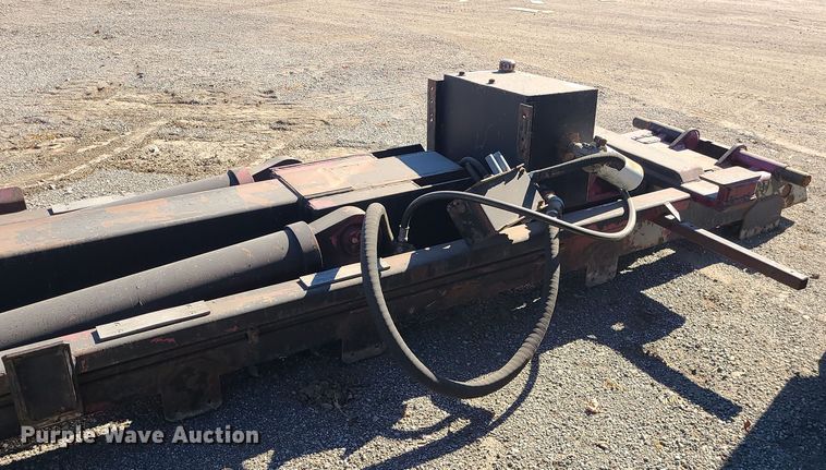 image for item LJ9362 SwapLoader SL-375  hook lift bed